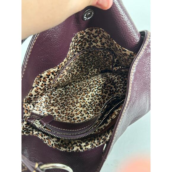 Celsius Women's Red Burgundy Leather Detachable Strap Shoulder Bag Size Medium - Picture 6 of 11